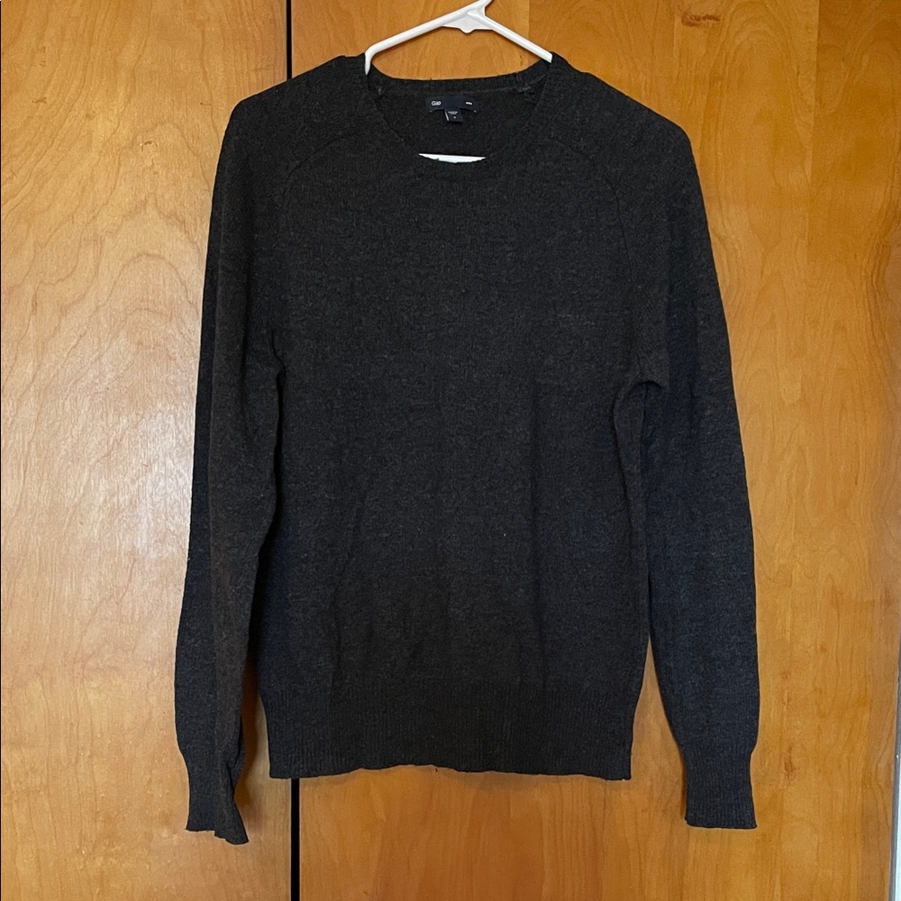 GAP Charcoal Men’s Sweater